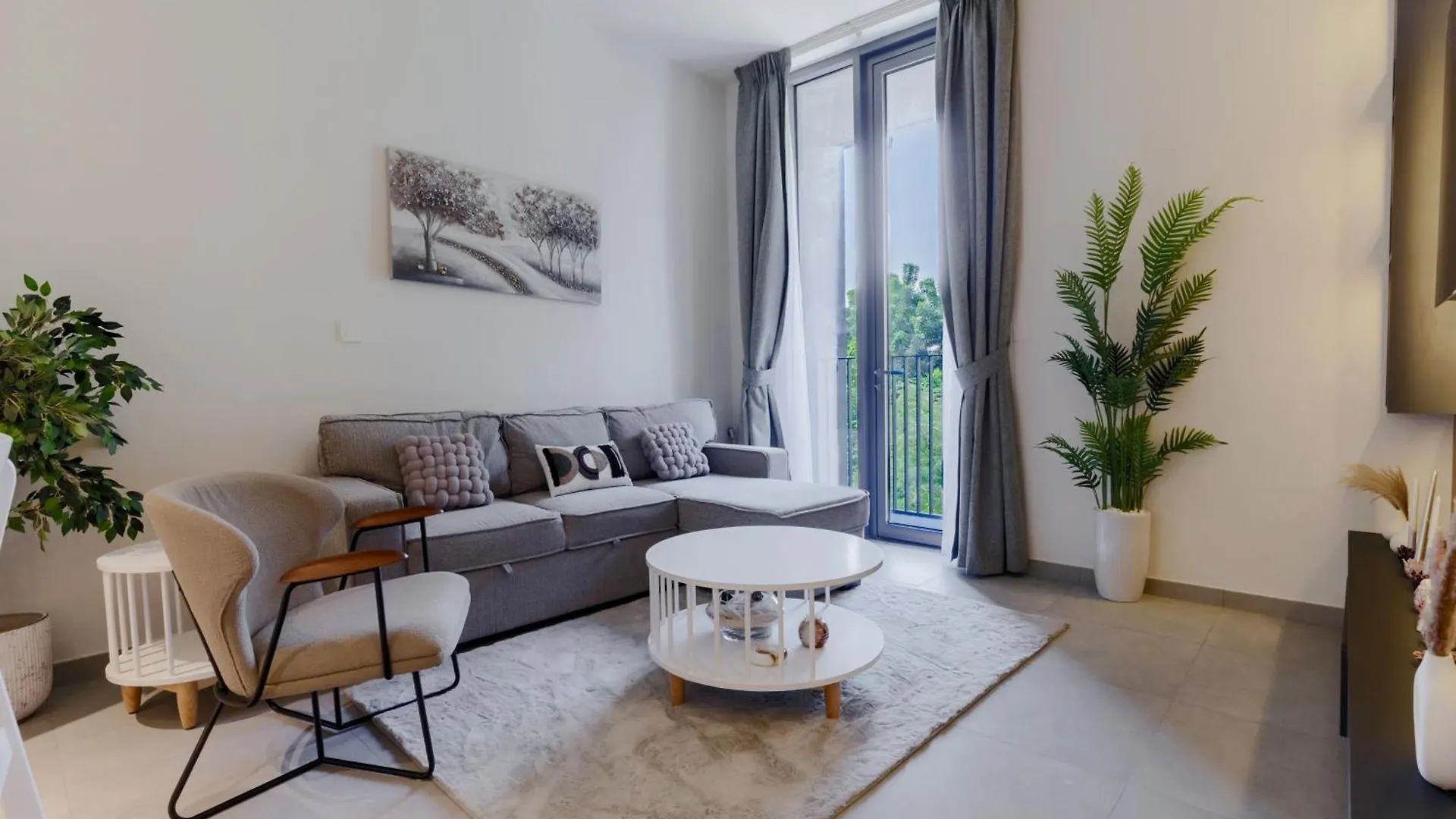 Sahab - Stunning 1Br With Terrace At The Bolivard Sharjah 0*,  United Arab Emirates