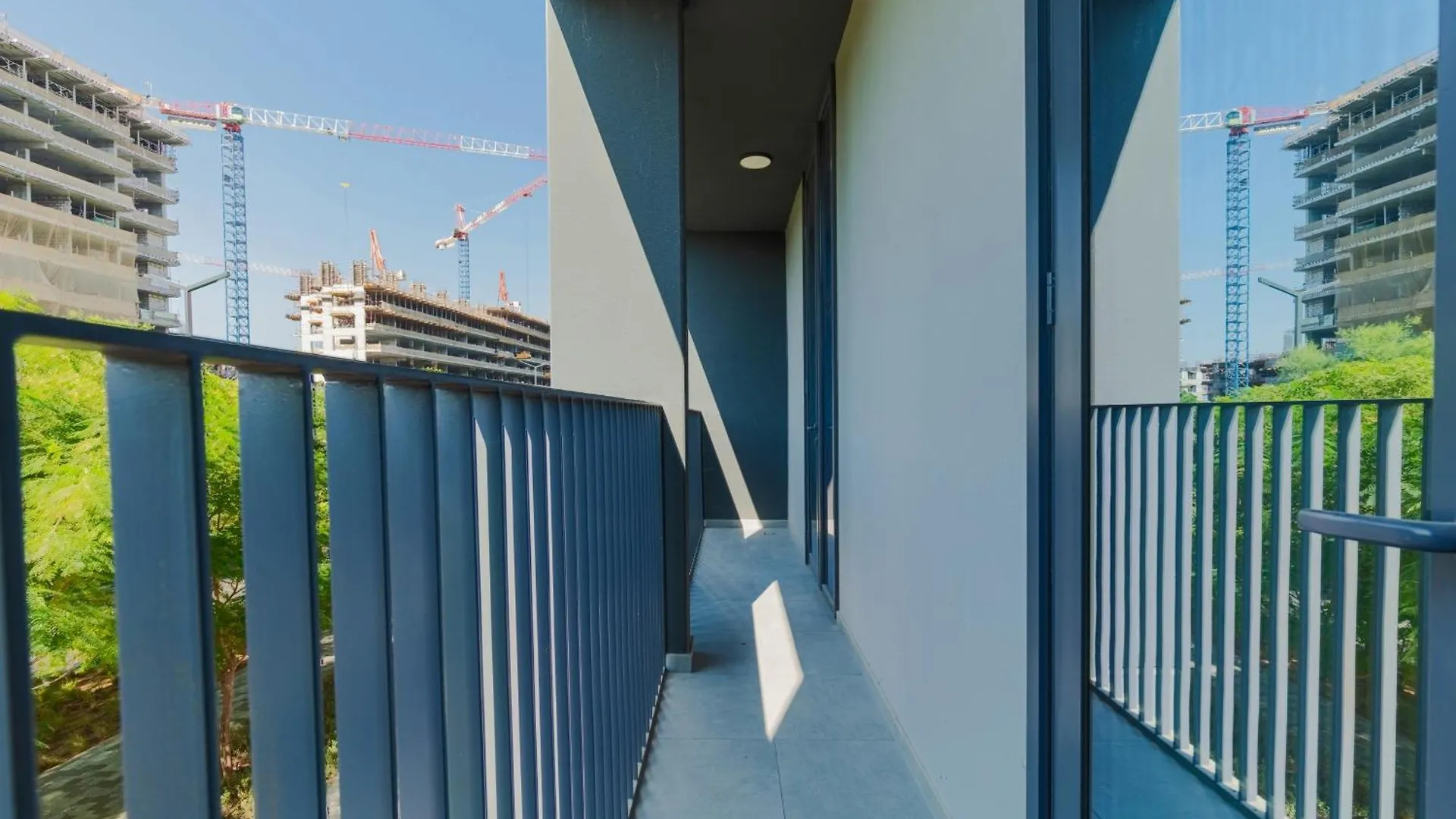Sahab - Stunning 1Br With Terrace At The Bolivard Sharjah United Arab Emirates
