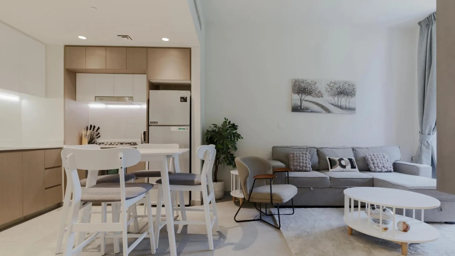 Sahab - Stunning 1Br With Terrace At The Bolivard Sharjah Apartment