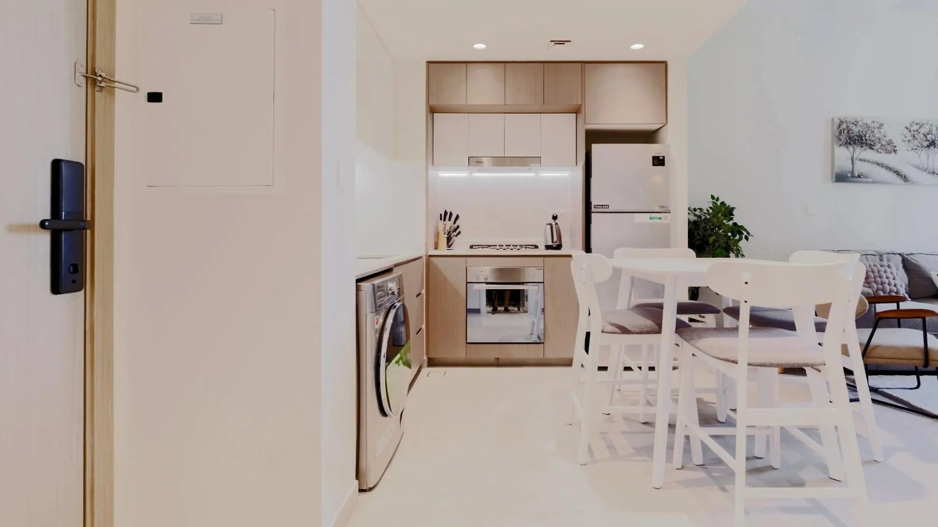 Sahab - Stunning 1Br With Terrace At The Bolivard Sharjah