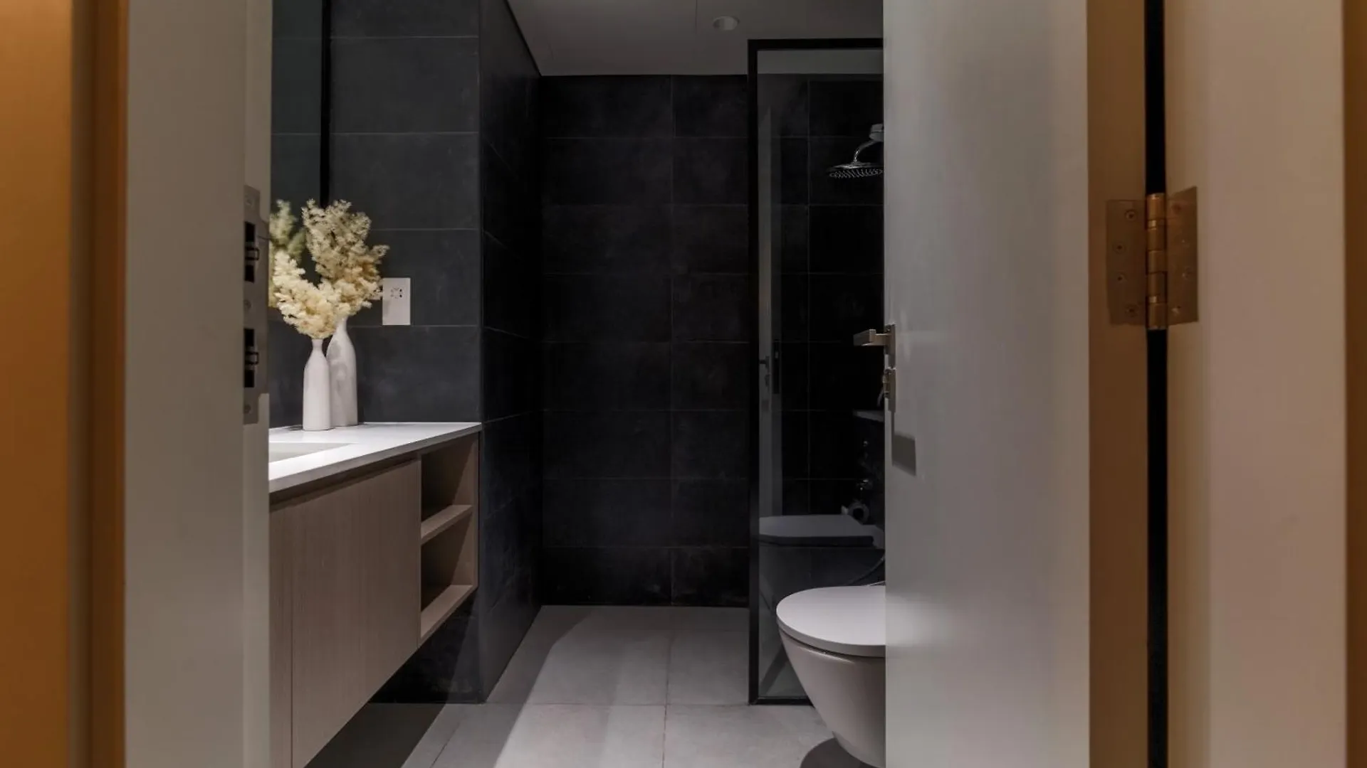 Sahab - Stunning 1Br With Terrace At The Bolivard Sharjah 0*,  United Arab Emirates