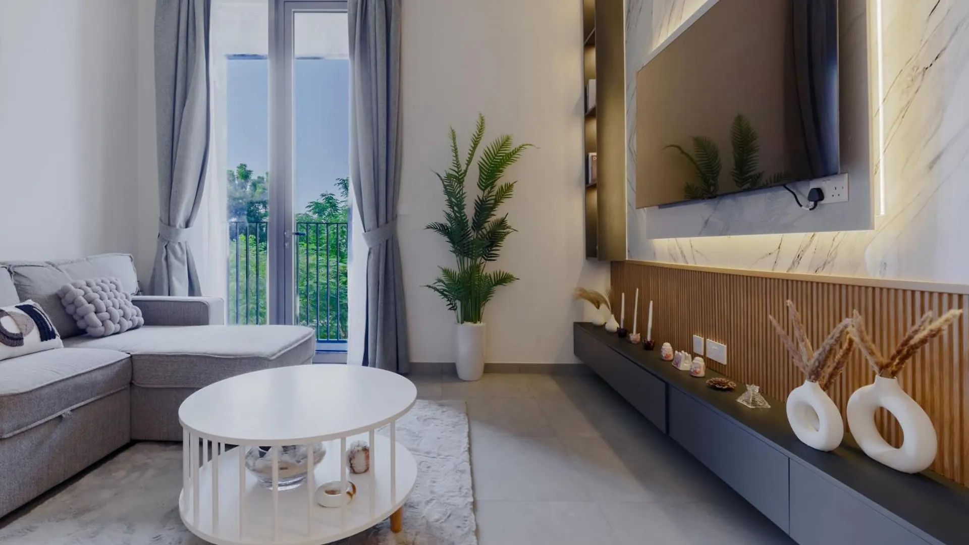 Sahab - Stunning 1Br With Terrace At The Bolivard Sharjah Apartment