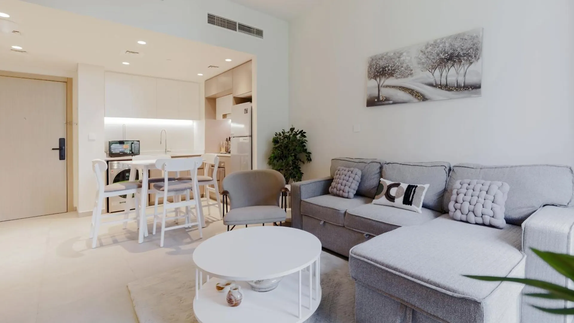 Sahab - Stunning 1Br With Terrace At The Bolivard Sharjah